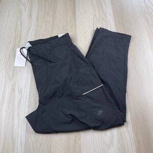 Nike Sportswear Style Essentials Men's Utility Pants Black Size 34 (DM6681-010)
